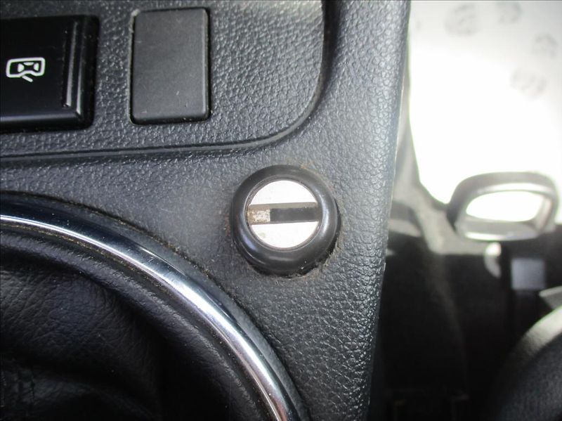 Škoda Fabia 1,4 i 16v, klima,servis,tažné, - fotka 21 z 34