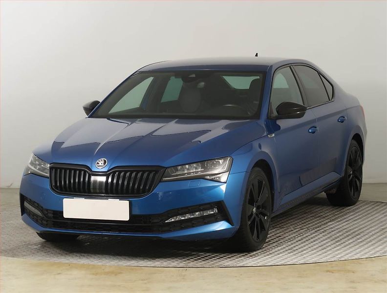 Škoda Superb (2020) Sportline 2.0 TDI - fotka 2 z 29