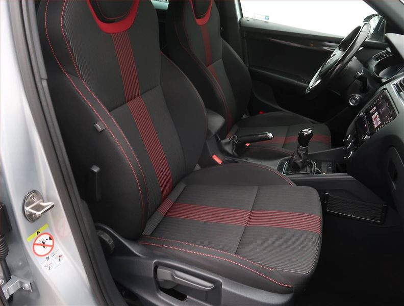 Škoda Octavia (2020) Style 1.6 TDI, Serv.kniha - fotka 9 z 25
