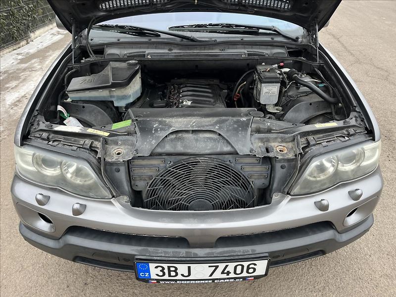 BMW X5 3,0 d 160KW 4x4 AUTOMAT SERVIS - fotka 32 z 42