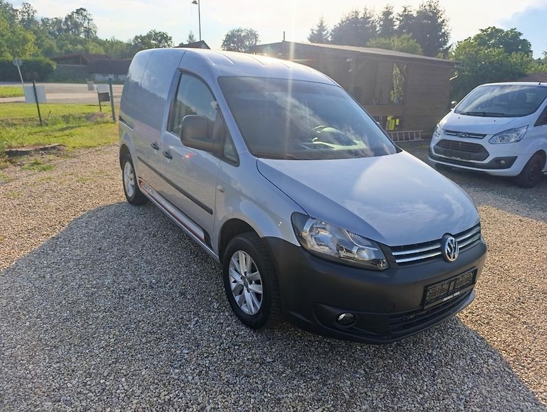 Volkswagen Caddy (2011) 1.6 TDi klima tažné 75kw - fotka 3 z 21