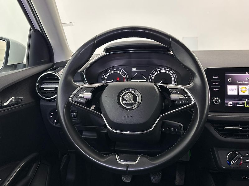 Škoda Fabia Ambition - fotka 18 z 28