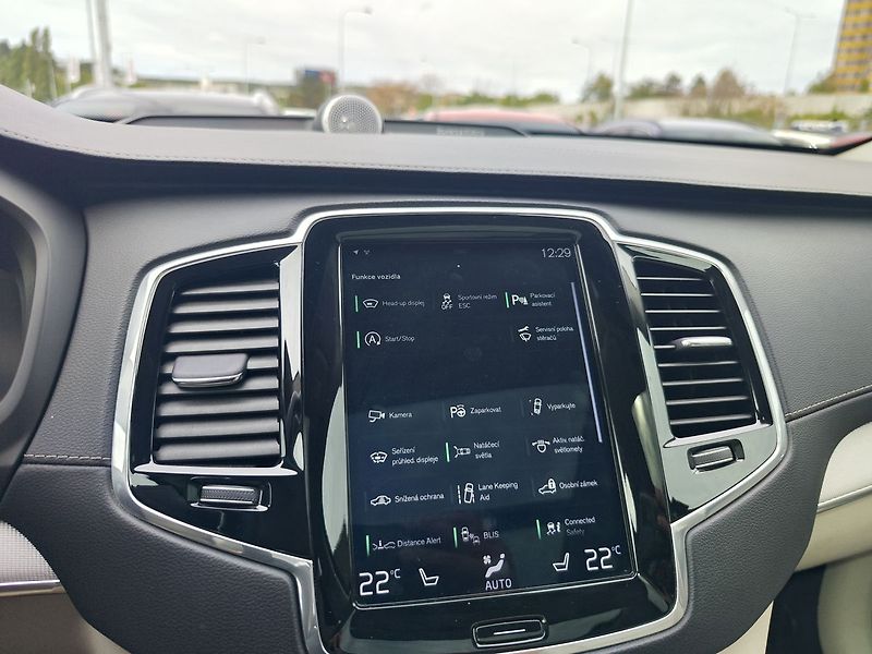 Volvo XC90 D5 2.0/173kW Inscription AT 4x - fotka 26 z 47
