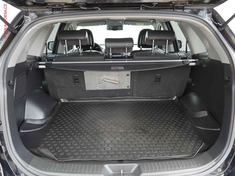 Kia Sorento (2013) 2.2 CRDi 4x4, 1.maj,ČR, AT - fotka 7 z 17