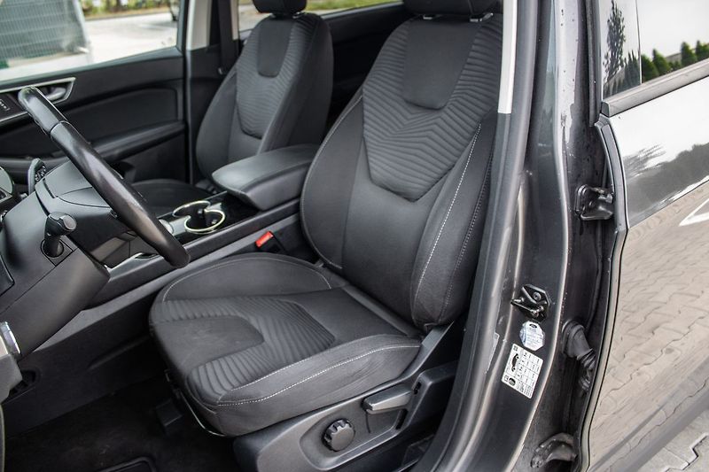 Ford S-MAX - fotka 16 z 24