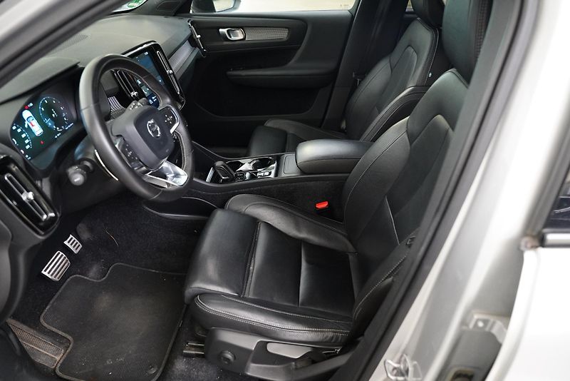 Volvo XC40 - fotka 6 z 6