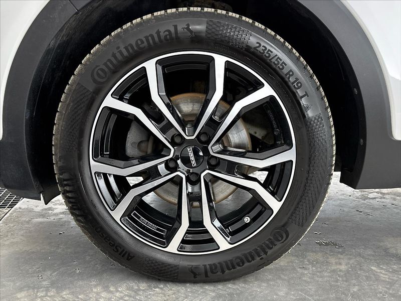 Kia Sorento Exclusive 6AT 4x4 2,2 CRDi - fotka 35 z 42