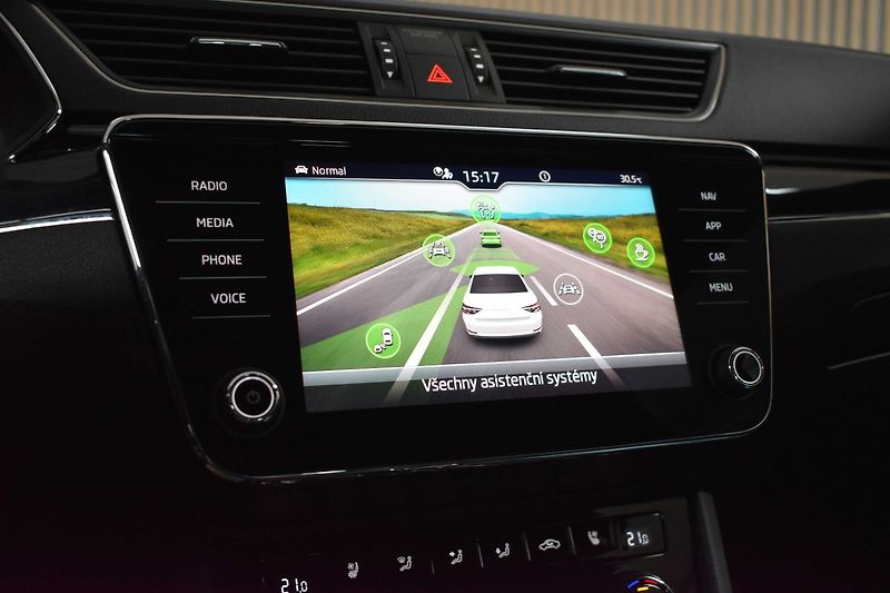 Škoda Superb TDI 147kW 4x4*L&K*WEBASTO*ČR 1 - fotka 35 z 48