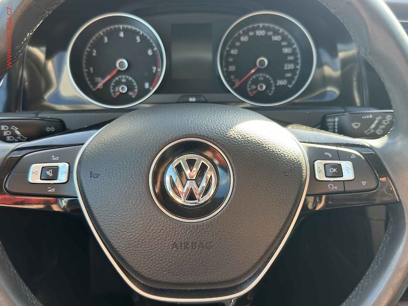 Volkswagen Golf (2013) 1.4 TSi VII, Highline, bixen - fotka 12 z 21