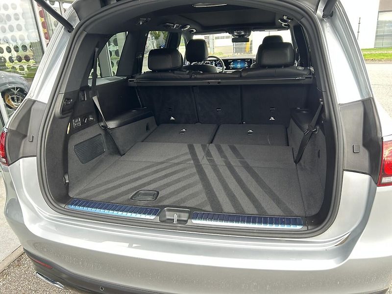 Mercedes-Benz GLS 400d 4MATIC AMG AIRMATIC - fotka 30 z 31