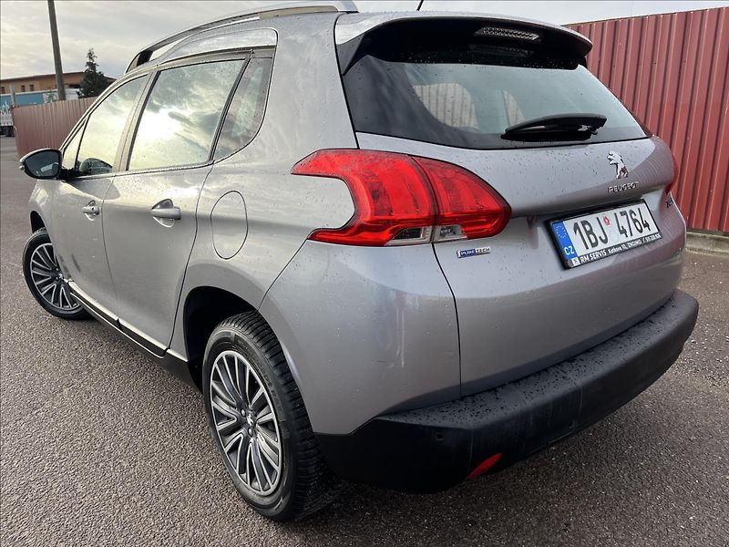 Peugeot 2008 1,2 PureTech 81KW 1.MAJITEL ČR - fotka 39 z 40