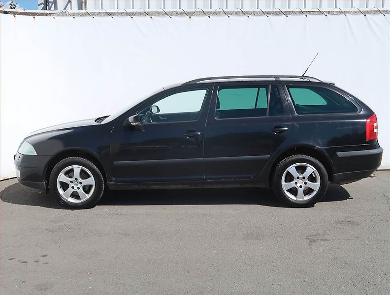 Škoda Octavia (2007) Elegance 2.0 TDI, 4X4 - fotka 3 z 19