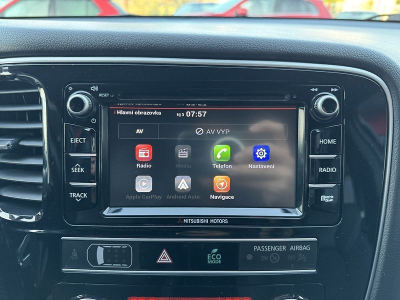 Mitsubishi Outlander (2019) 2.0i Mivec AWD Automat LED - fotka 10 z 48