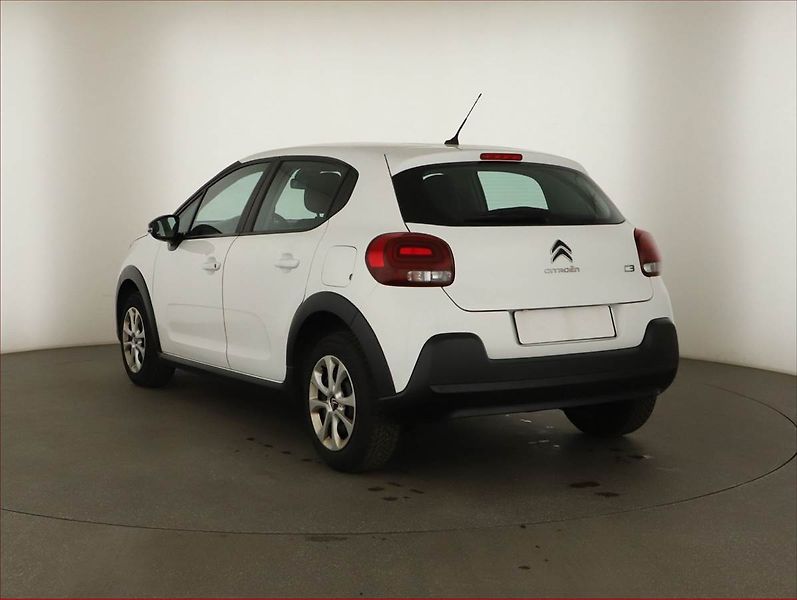 Citroën C3 (2020) Feel 1.2 PureTech, ČR,1.maj - fotka 4 z 12