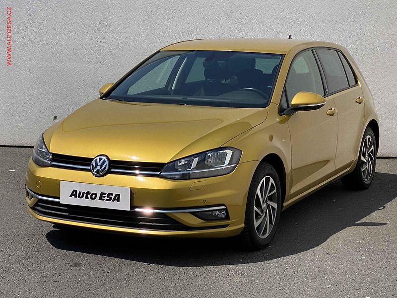 Volkswagen Golf (2017) 2.0 TDi, Sound, navi - fotka 3 z 17