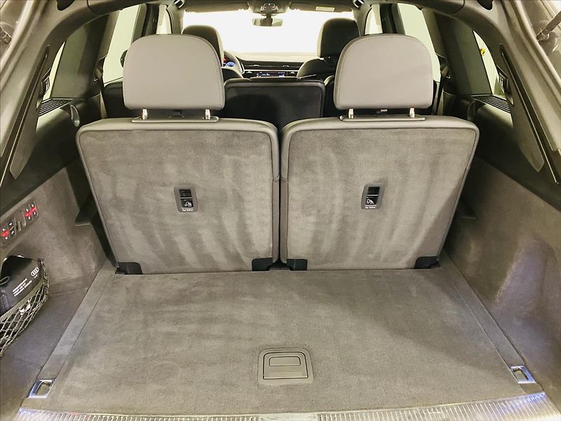 Audi Q7 3,0 TDI 210kW 7Míst S-Line - fotka 7 z 32