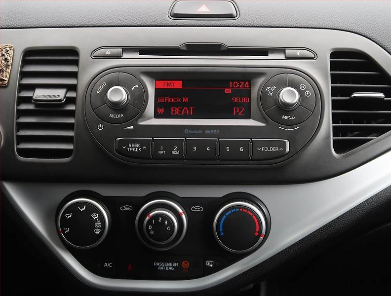 Kia Picanto (2016) 1.2 CVVT, Automat, ČR,1.maj - fotka 12 z 20