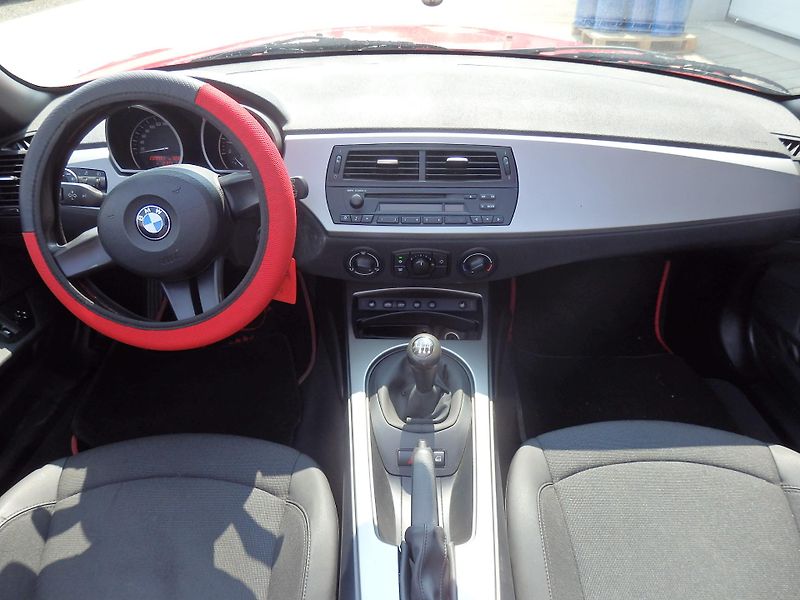 BMW Z4 2.0i 110 kW KLIMATIZACE - fotka 14 z 17