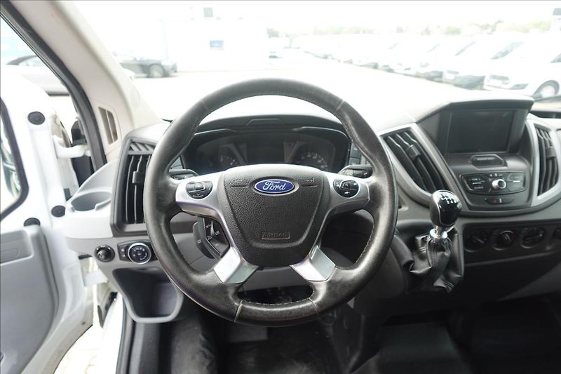 Ford Transit 2,0 TDCI  L3H2 8MÍST BUS KLIMA - fotka 29 z 48