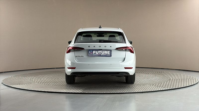 Škoda Octavia 2.0 TDI Style Combi - fotka 5 z 28