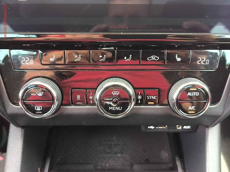 Škoda Octavia (2017) 2.0 TDI, Navi, LED - fotka 18 z 26