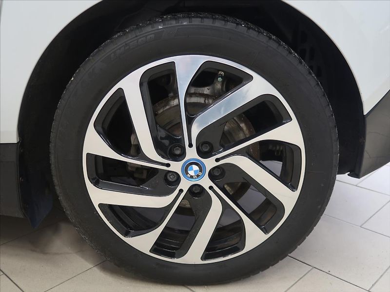 BMW i3 0,7 REX 60AH 125KW - fotka 31 z 32