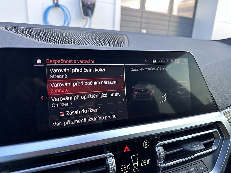BMW Řada 4 M440i xDrive GranCoupé - fotka 18 z 30