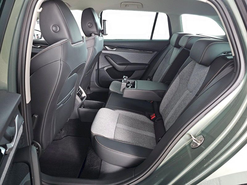Škoda Octavia (2024) COMBI 1.5TSI 85KW TOP SELECTIO - fotka 7 z 30