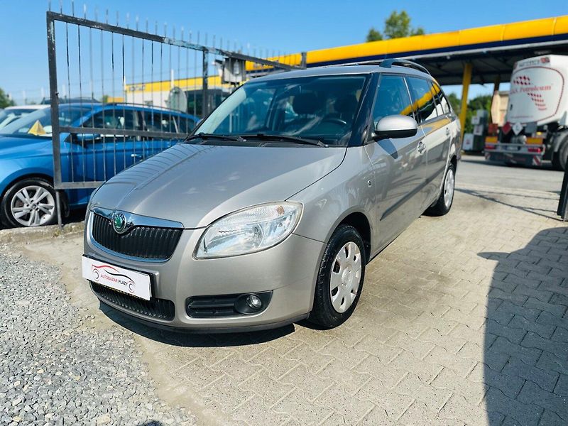 Škoda Fabia (2009) 1.6I 16V PRAVIDELNÝ SERVIS - fotka 3 z 16