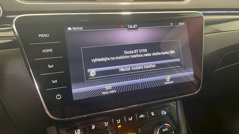Škoda Superb (2019) kombi Laurin&Klement 2.0TDI  2 - fotka 31 z 34