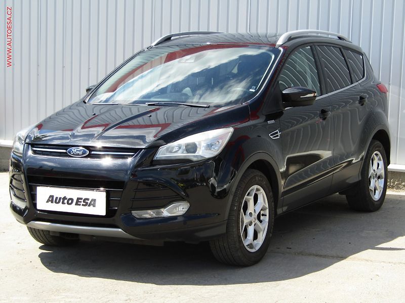 Ford Kuga (2013) 2.0 TDCi 4x4, AT, xenon - fotka 3 z 21