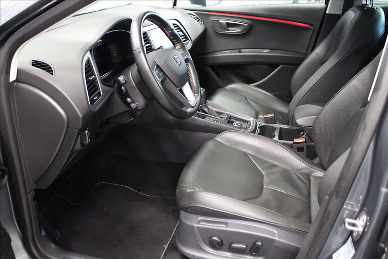 Seat Leon 2,0 TDI X-PERIENCE 4x4 TOP! - fotka 7 z 37