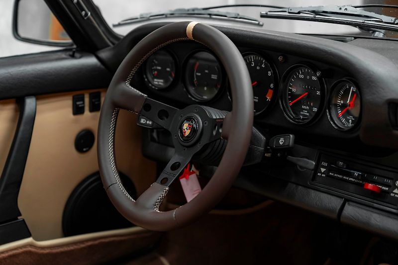 Porsche 911 SC - fotka 11 z 28