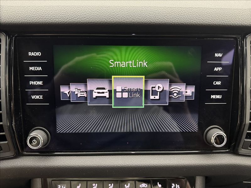 Škoda Kodiaq 2,0 RS CANTON DPH DCC 360° ČR - fotka 18 z 49