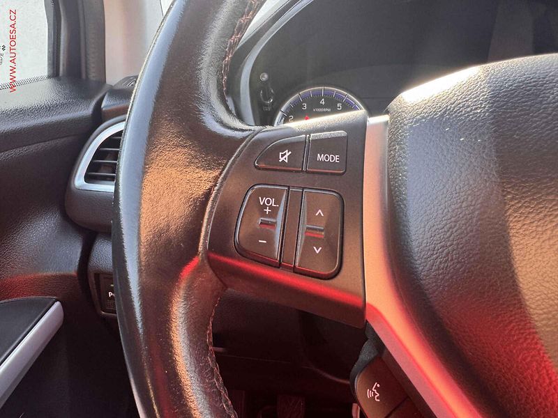 Suzuki S-Cross (2020) 1.4MHEV, ČR, LED, navi - fotka 16 z 17