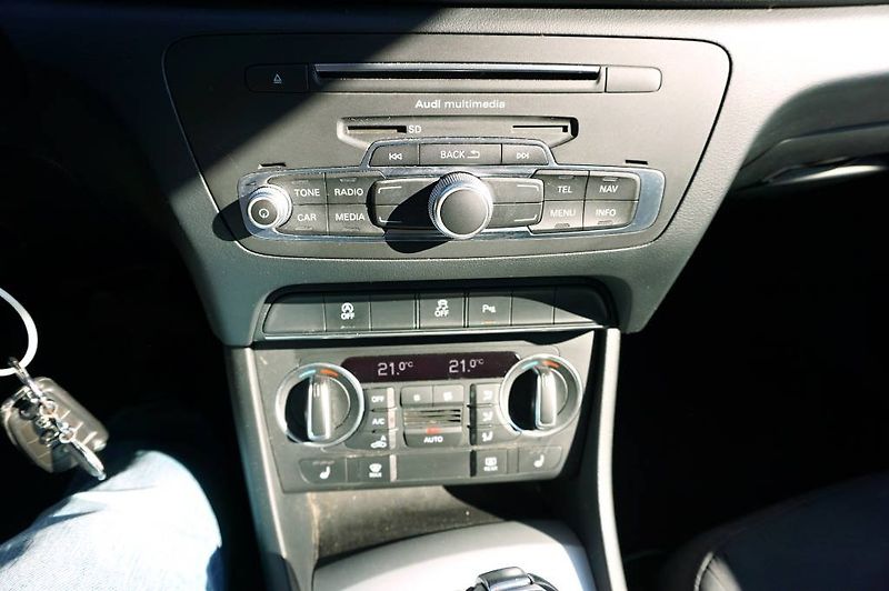 Audi Q3 (2017) 2,0 TDI 110 kW - fotka 32 z 42