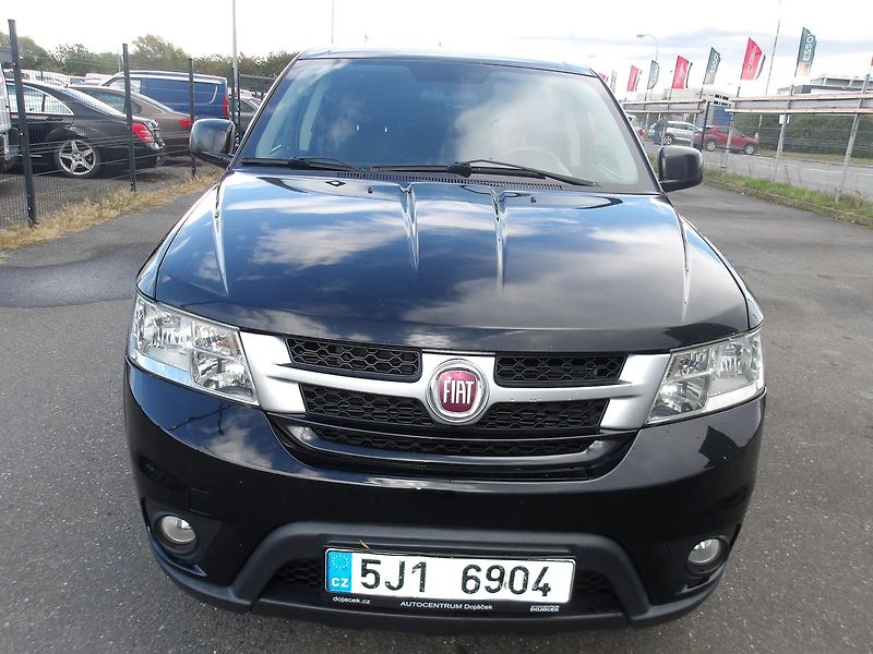 Fiat Freemont 2,4i LPG+BENZIN ! AUT ! 7 MÍST - fotka 13 z 33