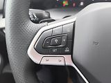Volkswagen Golf 1,5 eTSI 7DSG R-Line - náhled 13