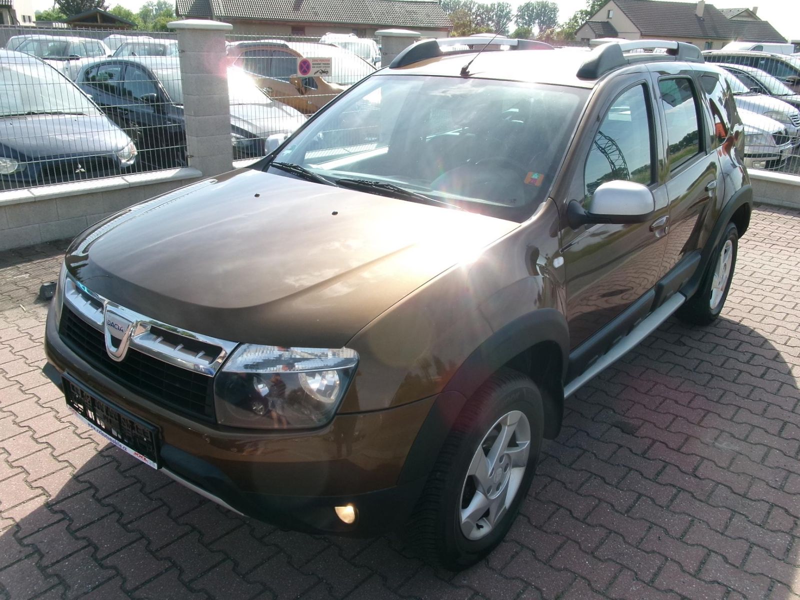 Dacia Duster 1,6i - ZADÁNO