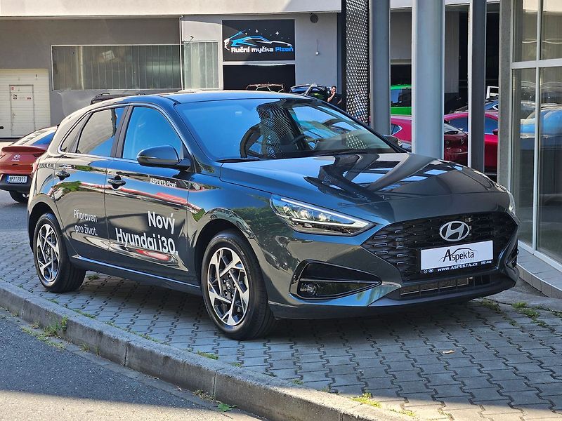 Hyundai i30 1,0 T-GDi 84kW, Style, 1.maj. - fotka 7 z 34