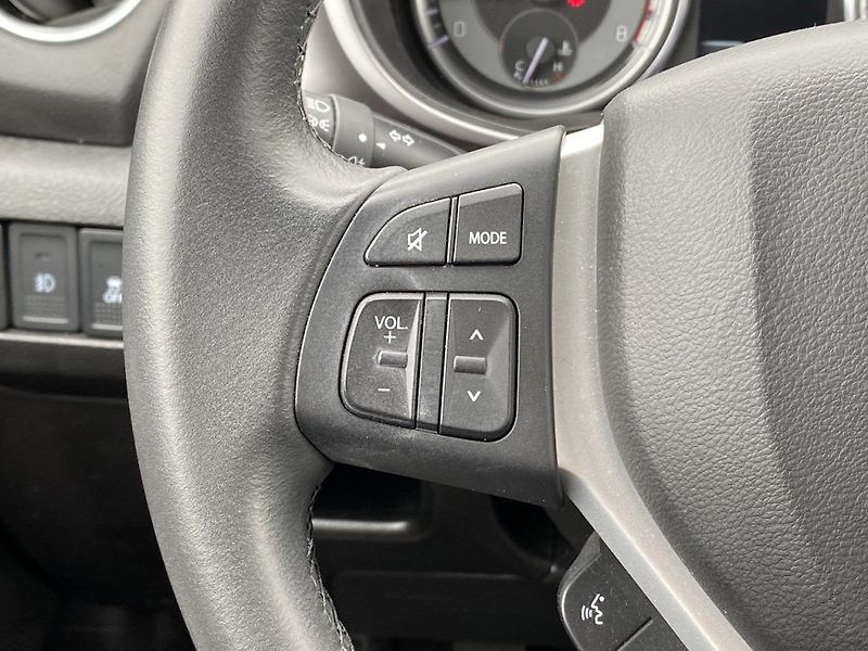 Suzuki Vitara 1.4iJet, Premium, 4x4, DPH - fotka 19 z 31