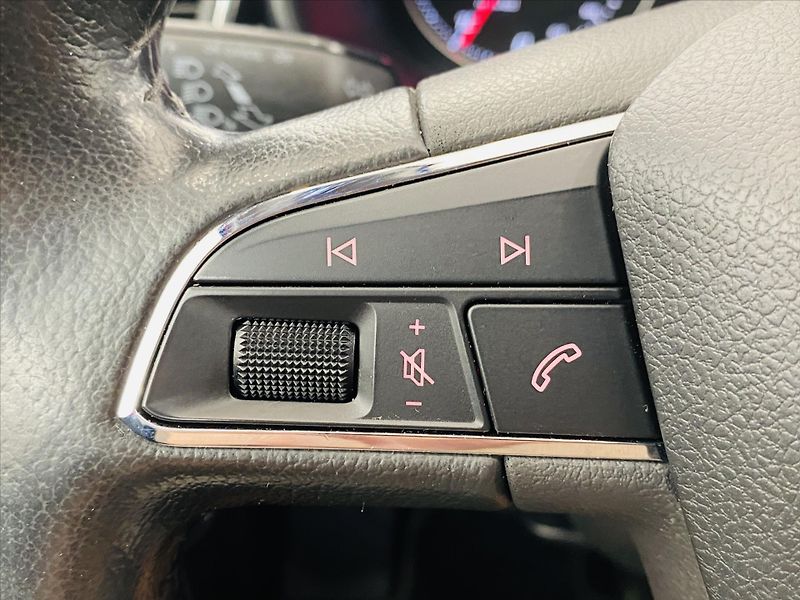 Seat Leon 1,4 TSI 92 kW Style LED - fotka 14 z 25