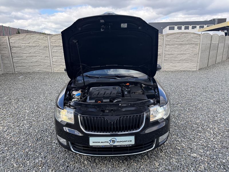 Škoda Superb 2.0TDi 170PS 6R 4x4 0% KOROZE! - fotka 80 z 157