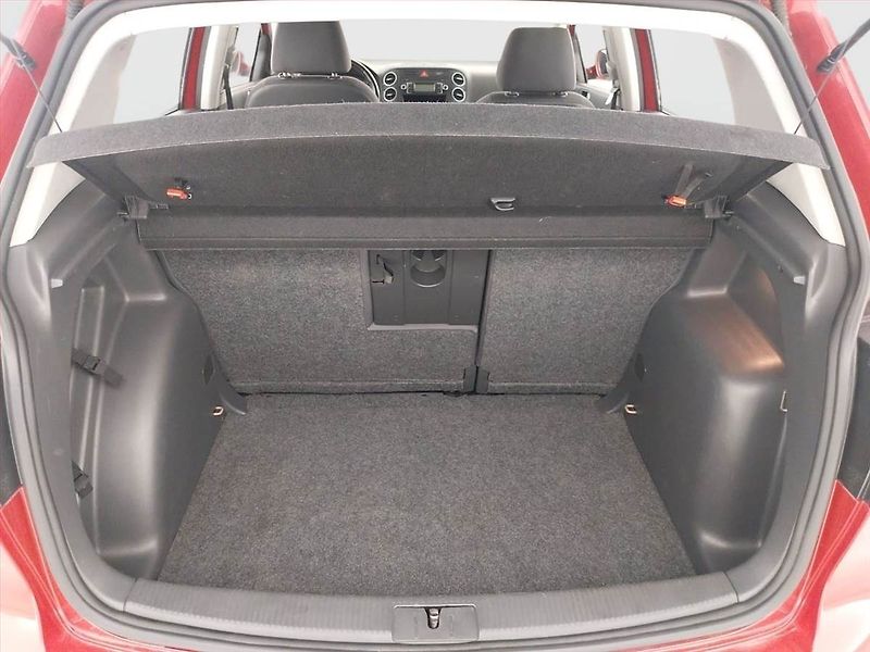 Volkswagen Golf Plus (2009) 1.6, po STK, levný provoz - fotka 14 z 22