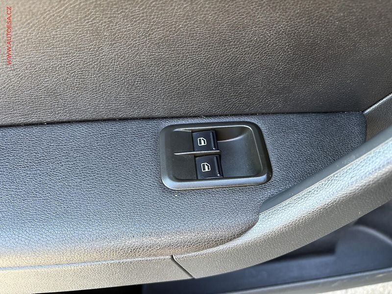 Škoda Yeti (2014) 1.2 TSi, 2.maj,ČR, Active - fotka 12 z 13