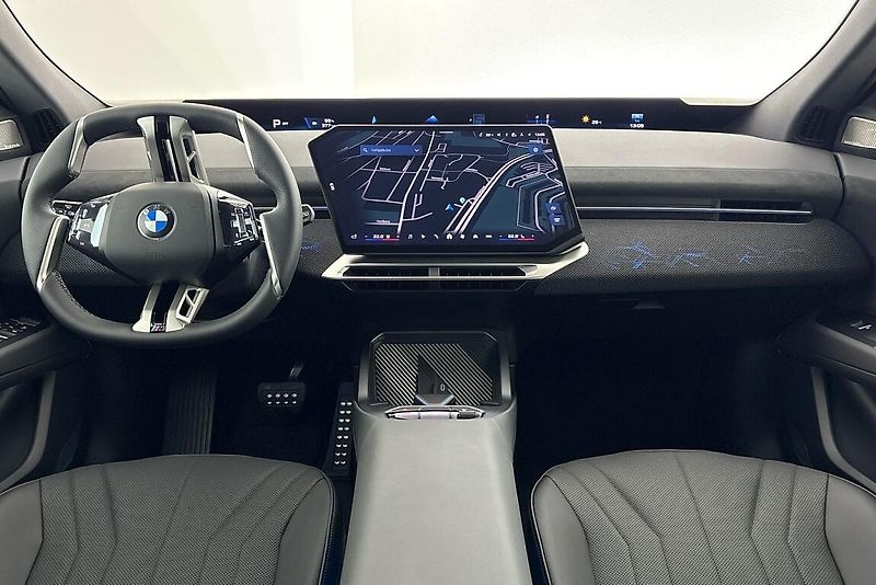 BMW iX3 40 - fotka 16 z 28