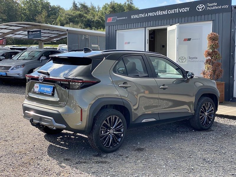 Toyota Yaris Cross 1.5HEV, ČR, Adventure, 4x4 - fotka 7 z 30