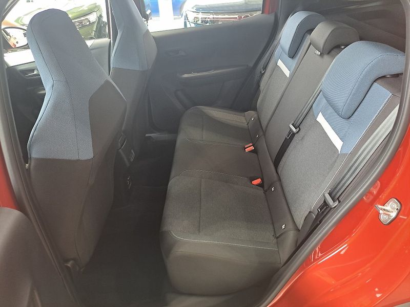 Opel Frontera (2026) Edition Hybrid 1.2 TURBO 145k - fotka 8 z 14