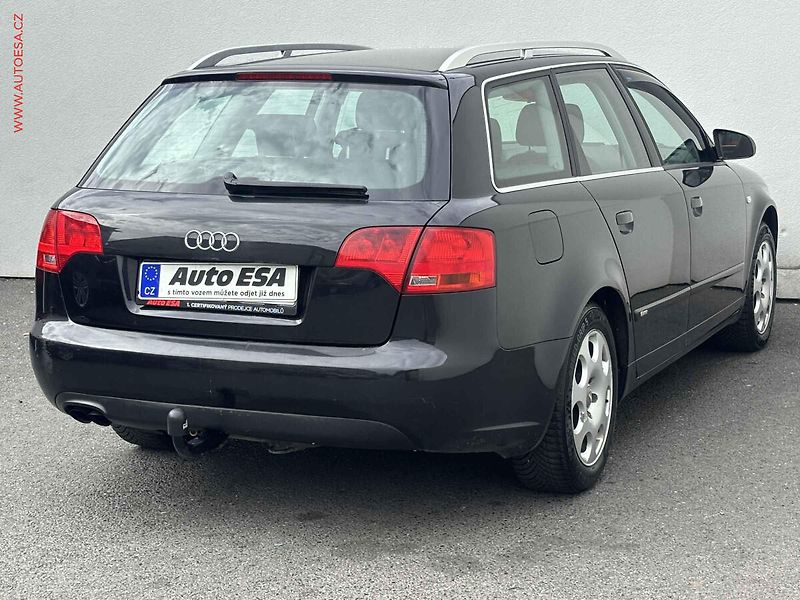 Audi A4 (2005) 2.0TDi, 2.maj, AC, tažné - fotka 4 z 14