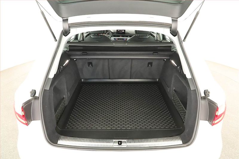 Audi A4 Allroad (2017) 3.0 TDI, 4X4, Automat, Navi - fotka 18 z 19